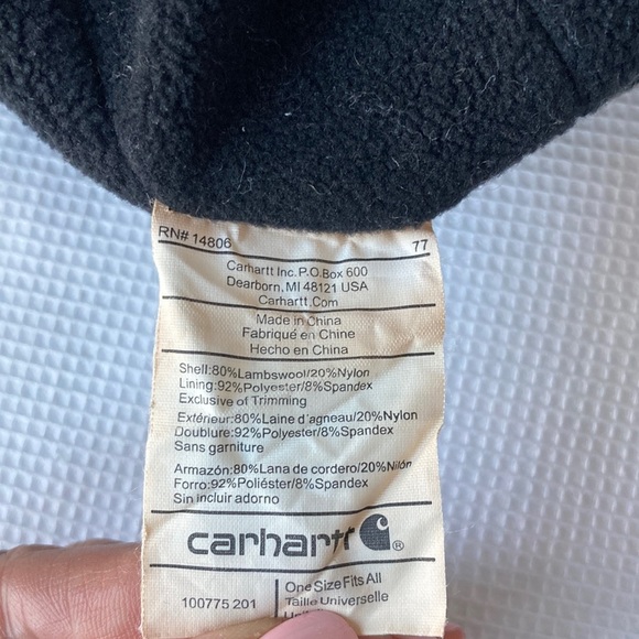 Carhartt brown beanie with fleece lining and brand's logo patch on the front OS - Picture 4 of 6